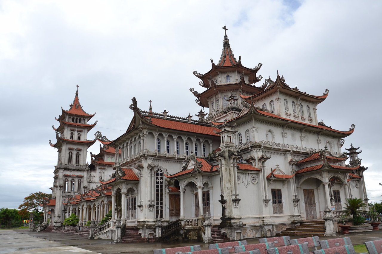 Dịch vụ chuyển phát nhanh hcm đi Nam Định bằng máy bay